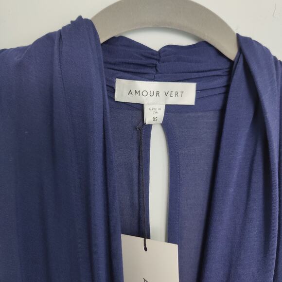 NWT Amour Vert Sz XS Navy Blue Surplice Sleeveless Top Keyhole Draped Modal - Picture 2 of 6